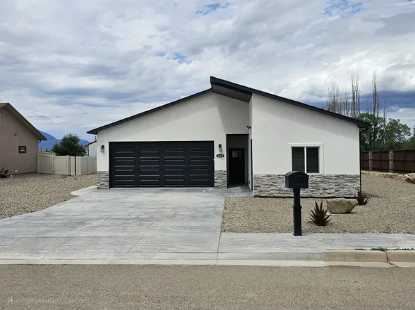 2327 Par Dr, Cortez, CO 81321