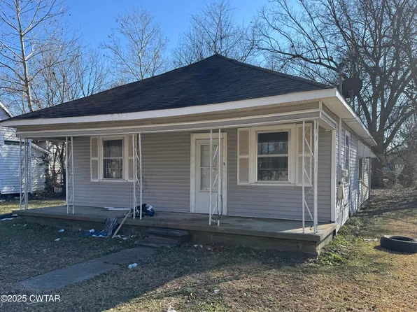 907 Central St, Dyersburg, TN 38024