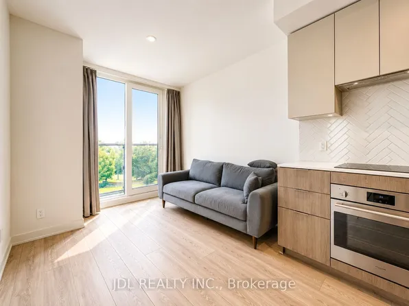 15 Holmes Ave, Toronto, ON