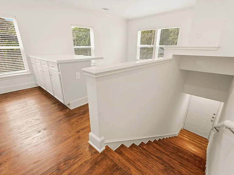 612 W Alabama St #1/2 — Photo 5