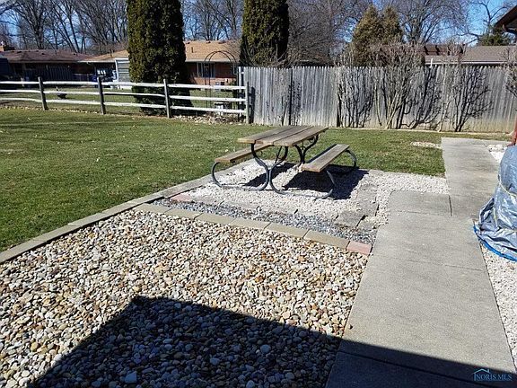 5th image of 2258 W Country Club Pkwy