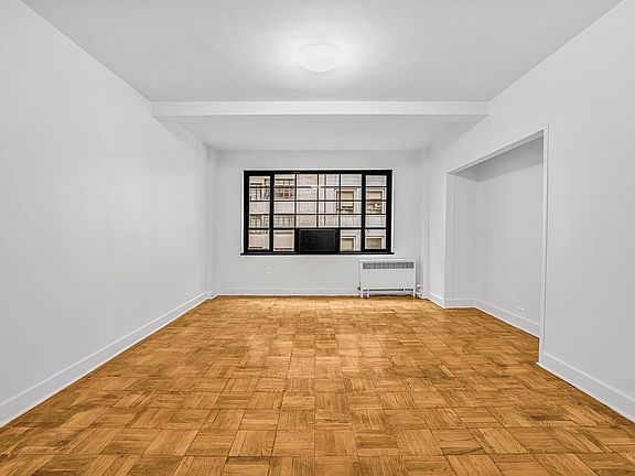 4th image of 310 E 44th St APT 508