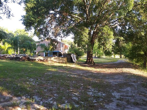 2nd image of 13719 Sewell Ln