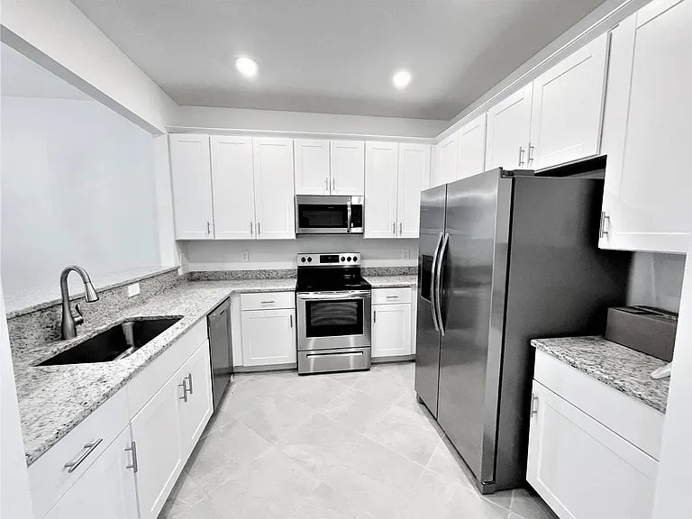 14243 Pine Lodge Ln — Photo 5
