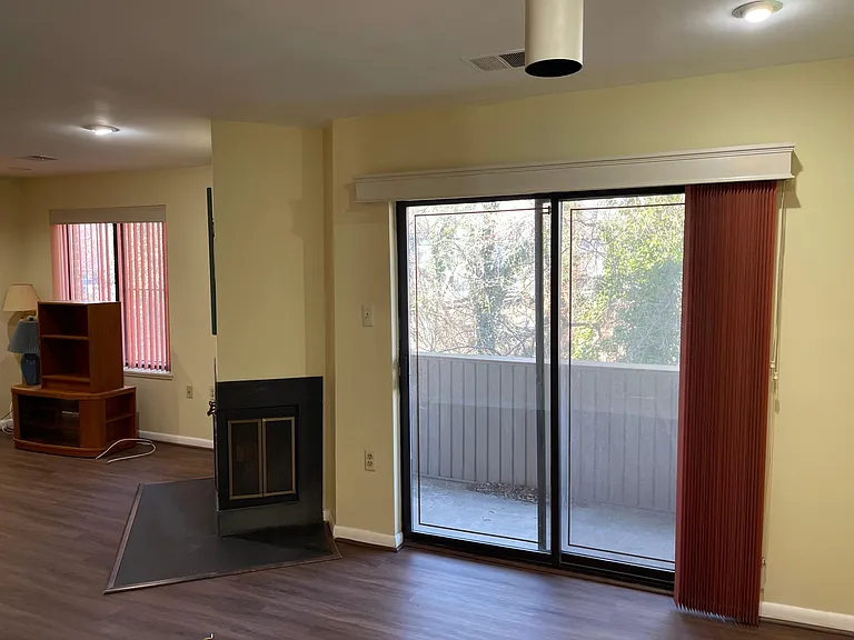 1704 Mount Washington Ct #F — Photo 7