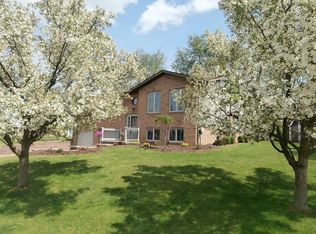 218 Pine Ct, Wheeling, WV