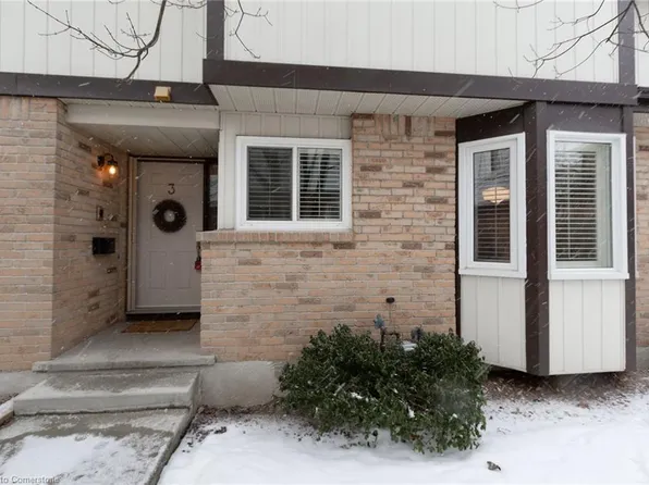 1501 Upper Middle Rd #3, Burlington, ON L7P 4M5