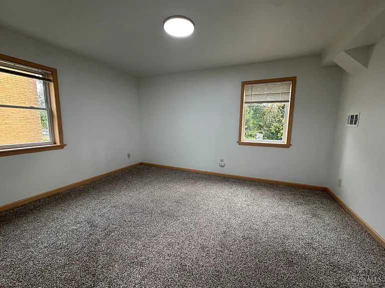 1589 Summit Rd #2 — Photo 21