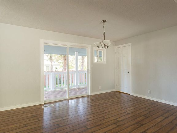 5th image of 1703 N Belfair St