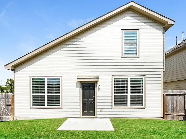 23715 Goodfellow Dr — Photo 3