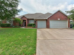 2808 Overland Way, Edmond, OK 73012