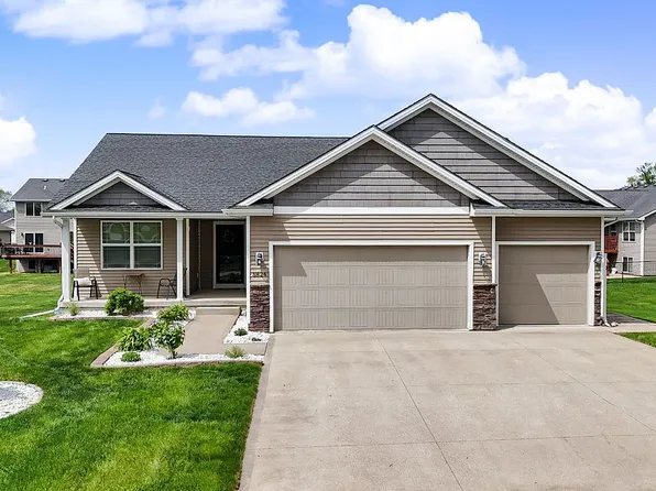 5824 Pine Ct, Johnston, IA 50131