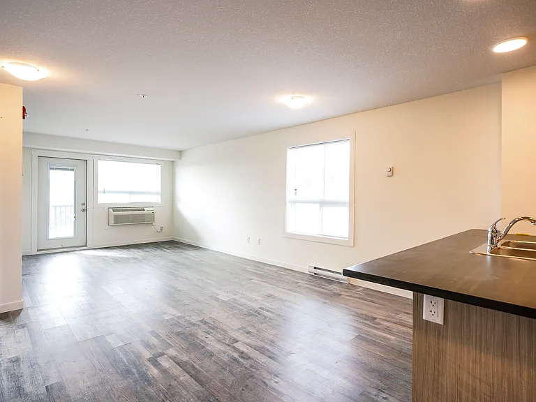 6611 Southridge Ave — Photo 32