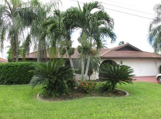 2022 SE 28th St, Cape Coral, FL 33904