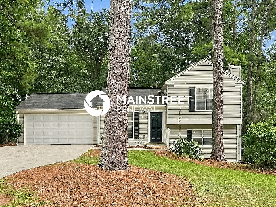 103 Forest Pl