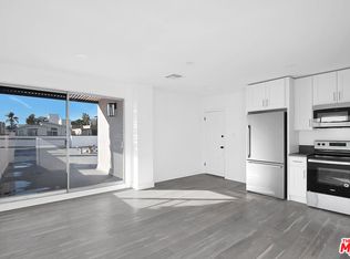 1610 S Beverly Glen Blvd #11, Los Angeles, CA 90024
