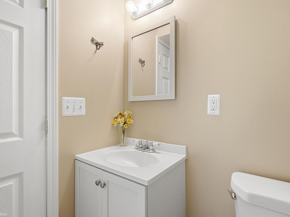 1328 Brook Ln, photo 23
