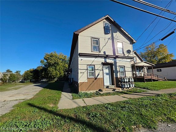 2nd image of 2914 Lockport Rd