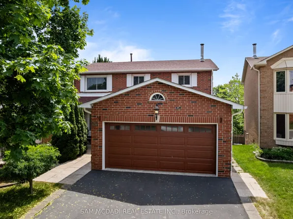 4120 Prince George Ave W, Mississauga, ON L4Z 2V1