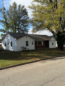 605 W Versailles Ave, California, MO, 65018