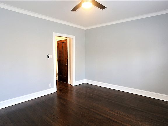 4th image of 5306 N Ashland Ave APT 2