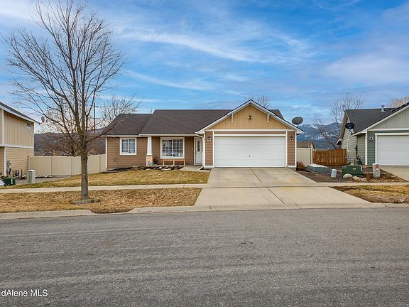 3rd image of 291 N Silkwood Dr