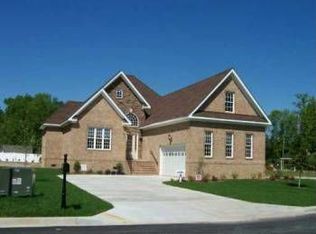 517 Bells Hollow Ct, Chesapeake, VA 23322