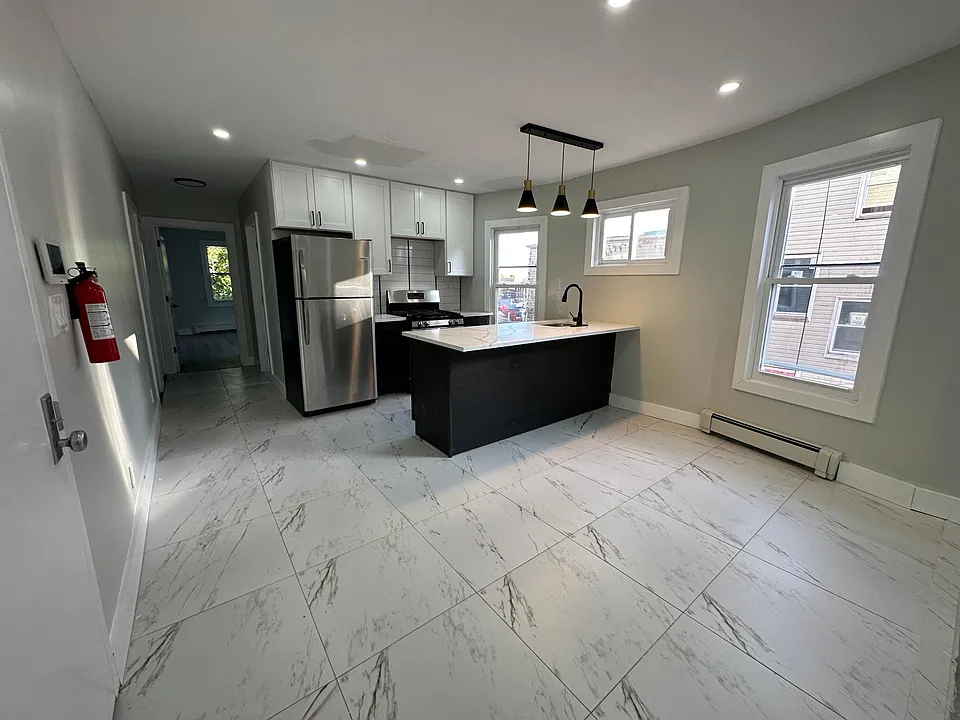 112 Milford Ave #1