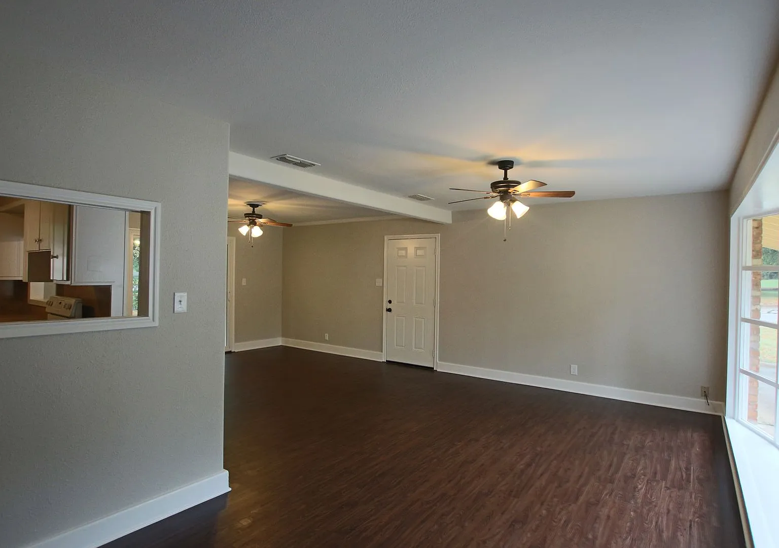 Coming Soon! Beautiful 3 Bedroom, 2 Bathroom Home in Tyler! — Photo 3