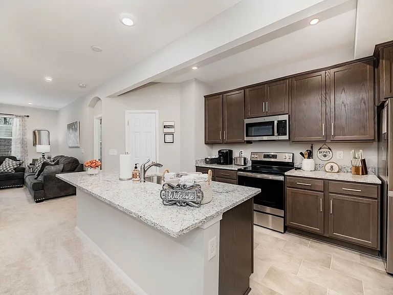 948 Southline Dr — Photo 4