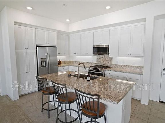 4th image of 27410 Merlin Pl #205