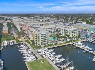 804 E Windward Way APT 101, Lantana, FL 33462