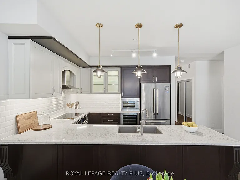1575 Lakeshore Rd W #117 — Photo 12