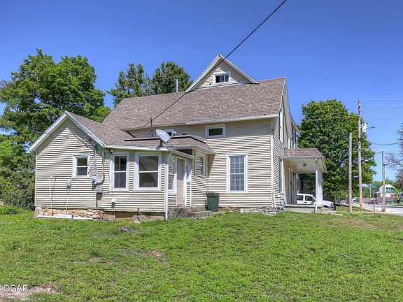 5th image of 813 Lyon St