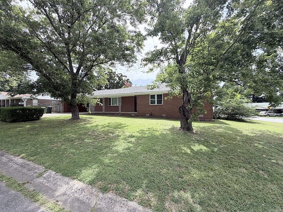 1st image of 1 Oriole Cir