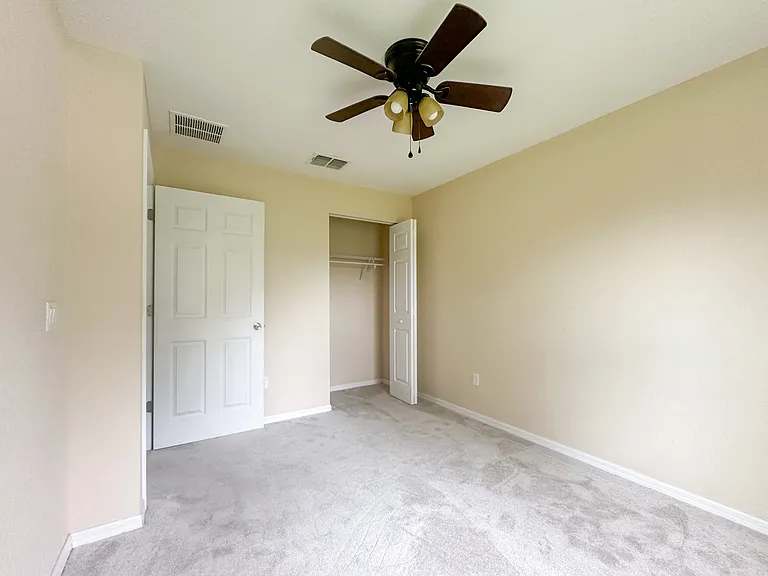 548 Marion Oaks Blvd — Photo 13