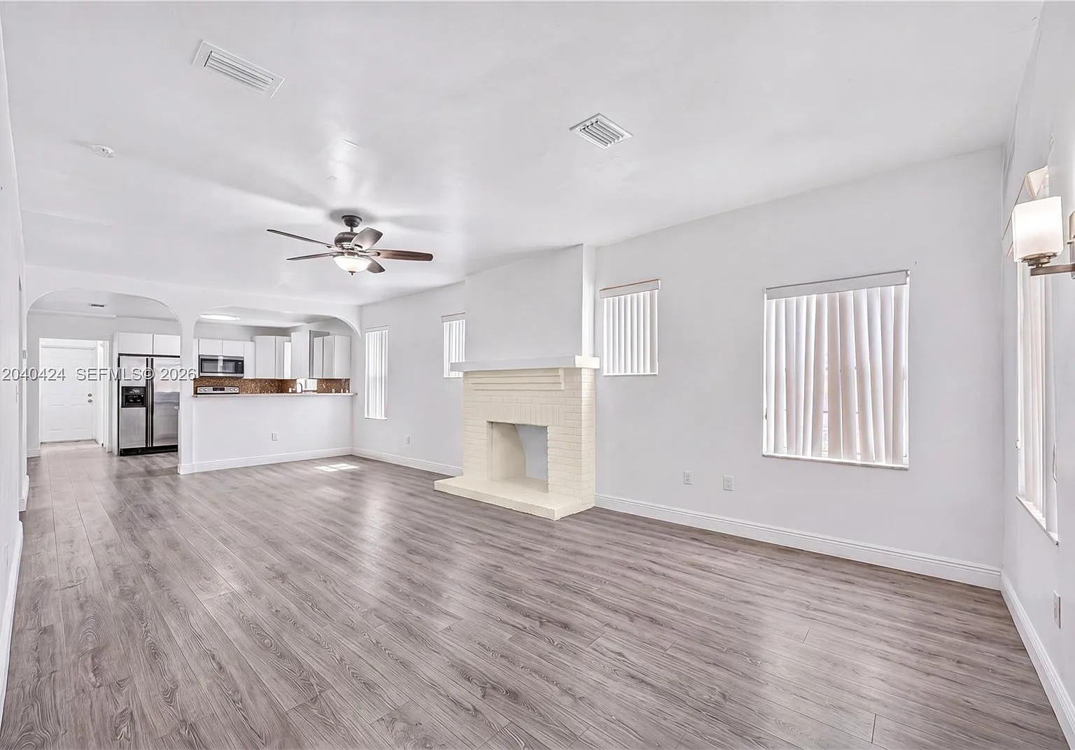 4 bed, 1398 sqft, $3,700 — Photo 1