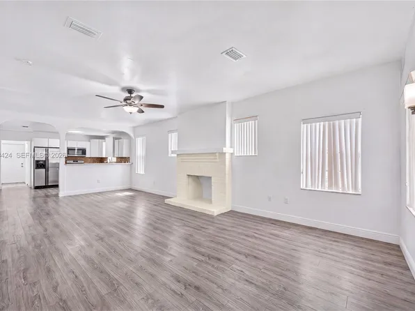 1169 NW 30th St, Miami, FL 33127