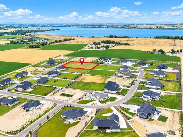 Shaw Mountain St, Nampa, ID 83651