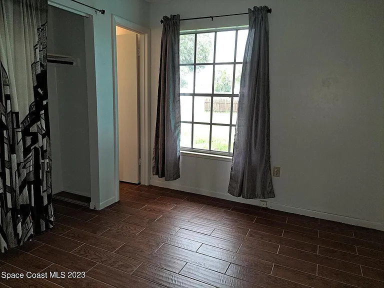 1311 Cindy Cir NE — Photo 14