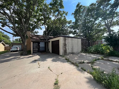 4711 58th St Photo 1