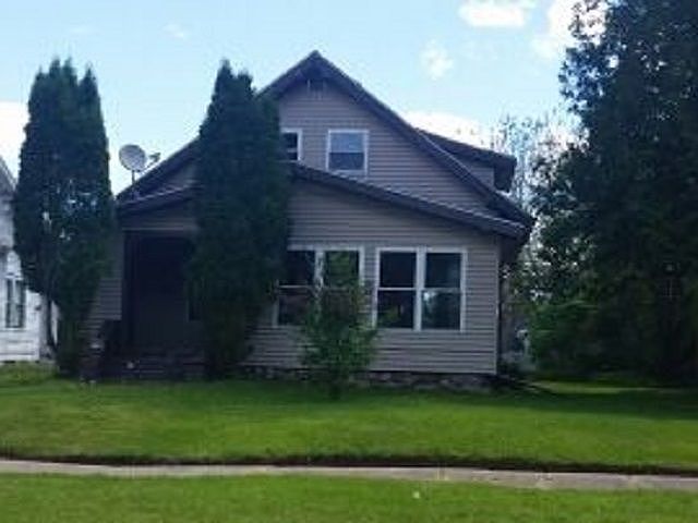 1st image of 124 N 8th Ave
