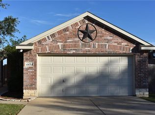 6832 Turtle Stream Dr, Fort Worth, TX 76179