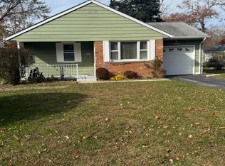 28 Bellflower Ct, Toms River, NJ