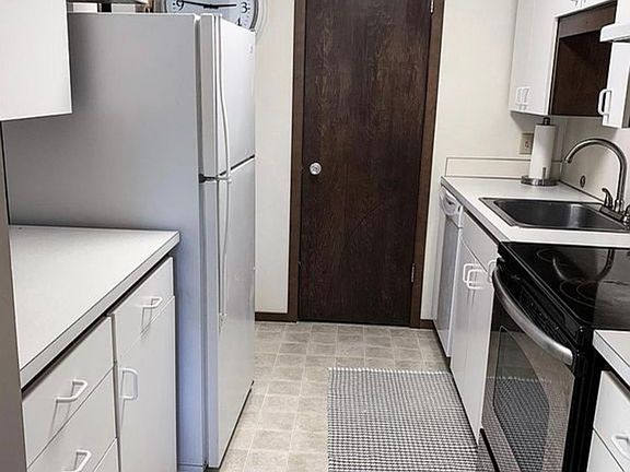 5th image of 2362 Franklin Ave E APT 302