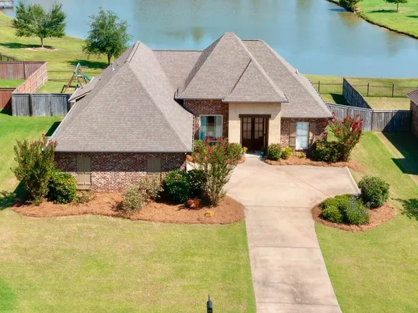 141 Westerly Pl, Madison, MS 39110