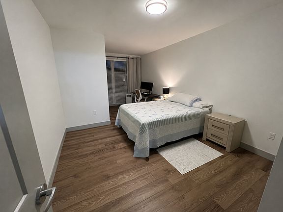 4th image of 410 Church Ave #209