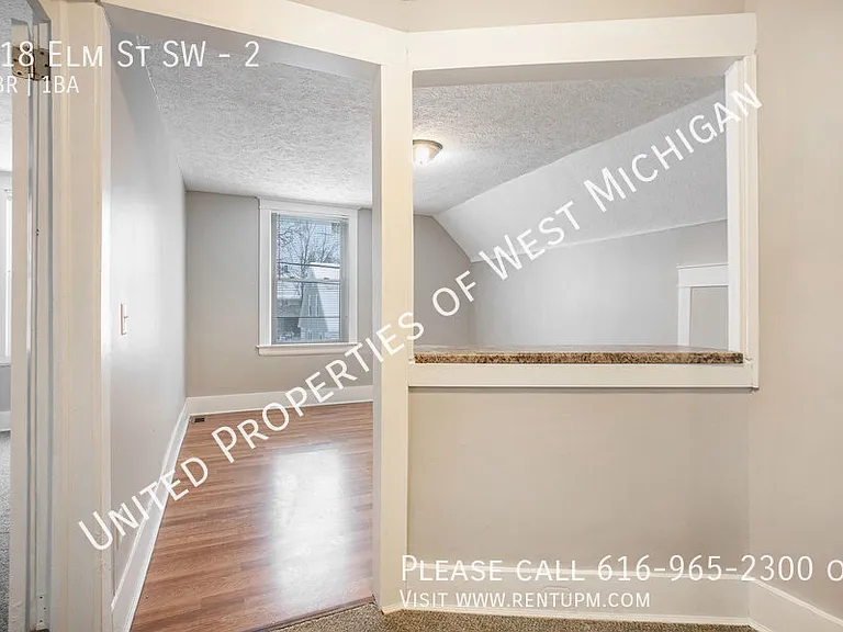 118 Elm St SW #2 — Photo 13