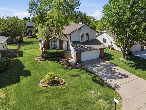 2nd image of 4554 N Eagle Lake Dr
