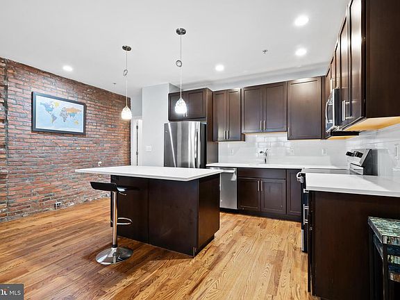 5th image of 924 S 11th St #101